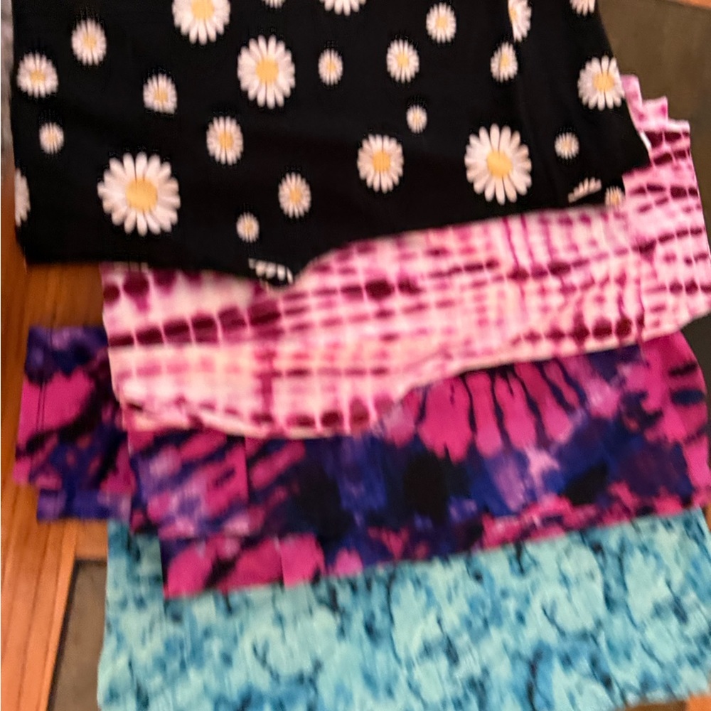 LuLaRoe T/C Tall and Curvy Leggings fit size 12-18. Brand New